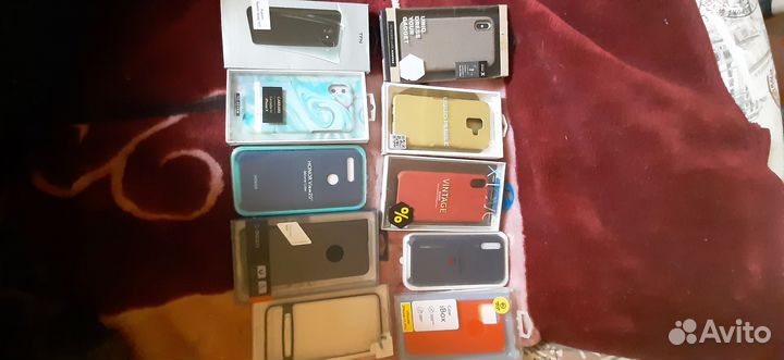 Чехлы на телефон