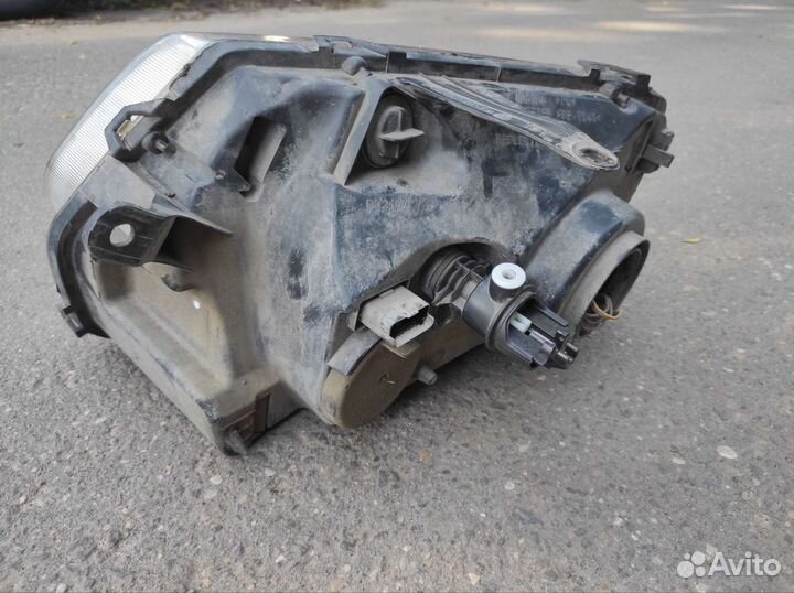 Фара на Renault Duster