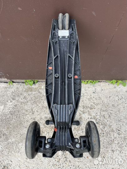 Детский самокат Maxi Micro Deluxe (Швейцария)