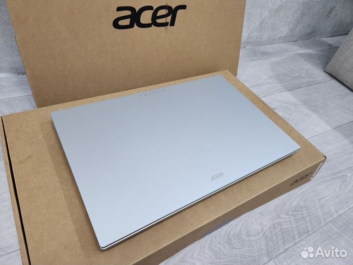 Новый Acer 4 Ядра 512 Гигабайт Ssd 15.6