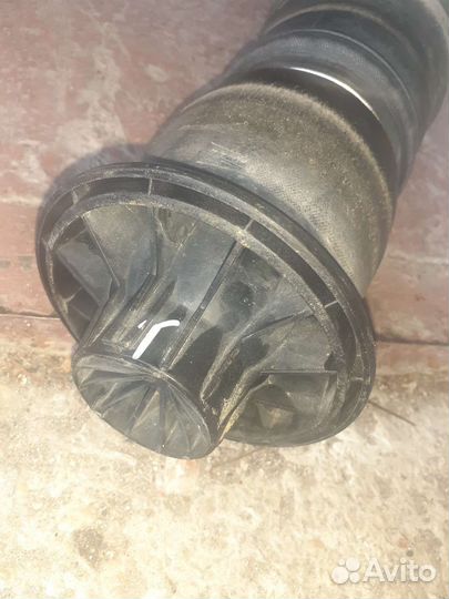 Пневмобаллон задний. MercedesGL/164/A1663200325