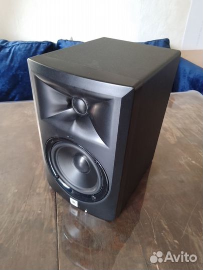 JBL LSR305 (пара)