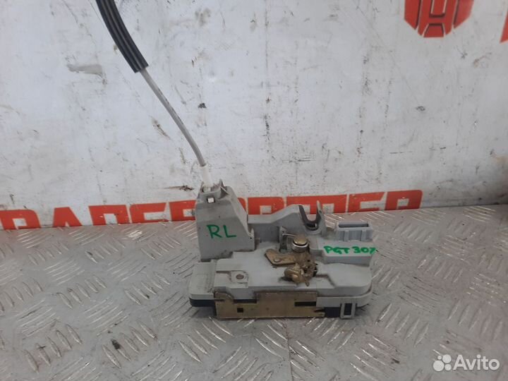 Замок двери задний левый Пежо 307 SW