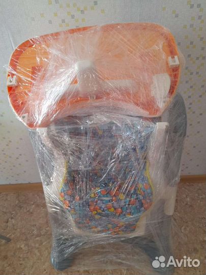 Детский стульчик для кормления