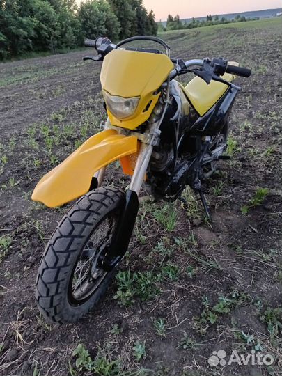 Baltmotros Enduro 200