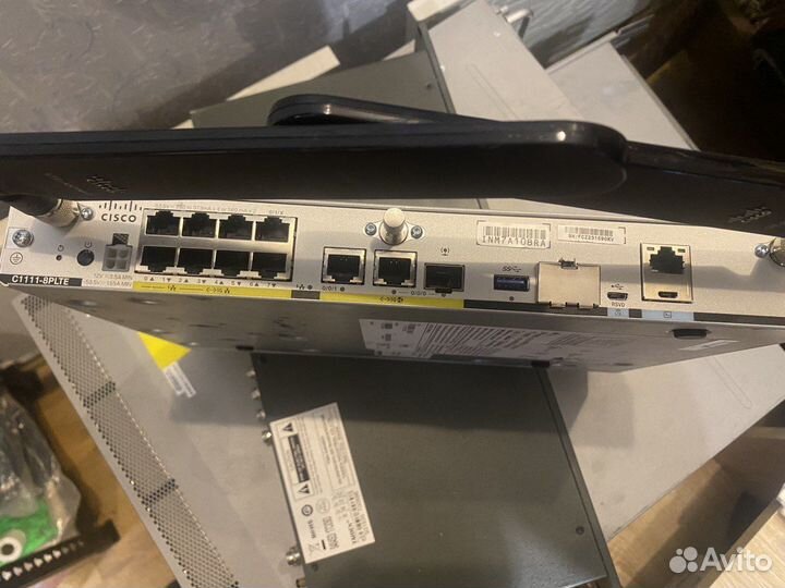 Маршрутизатор Cisco ISR C1111-8plteea