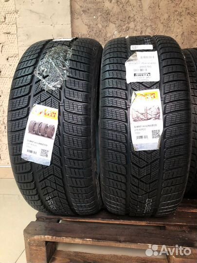 Pirelli Scorpion Winter 305/40 R20 и 275/45 R20