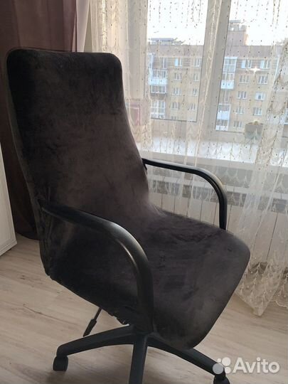 Компьютерное кресло