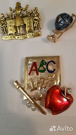 Подарок учителю брошь в барх.сумочке