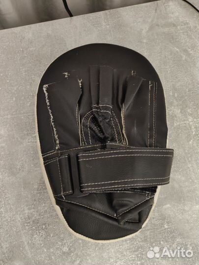 Спортивные перчатки