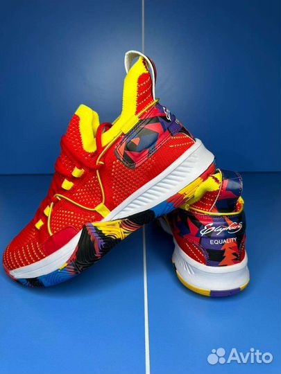 Кроссовки для Баскетбола