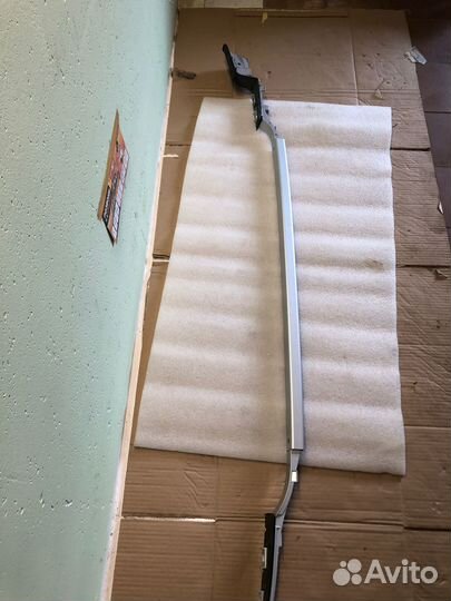 Рейлинг на крышу левый Kia Ceed ED Новый Оригинал