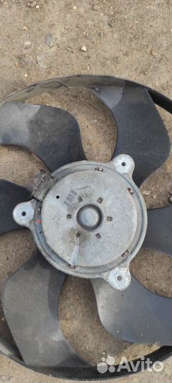 Вентилятор охлаждения радиатора Nissan Note e11