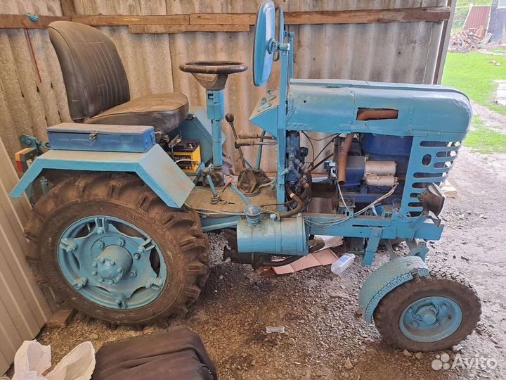 Мини-трактор, 2000