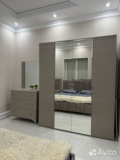 Спальный гарнитур