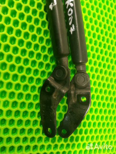 Амортизатор багажника Volkswagen Touareg NF 7P5