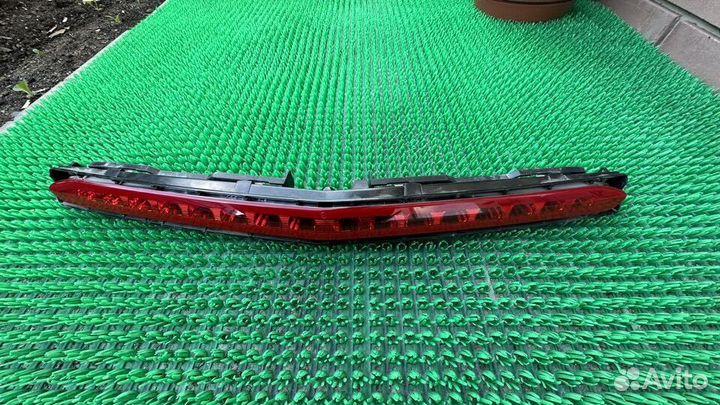 Фонарь задний (стоп сигнал) Mercedes-Benz E-Class