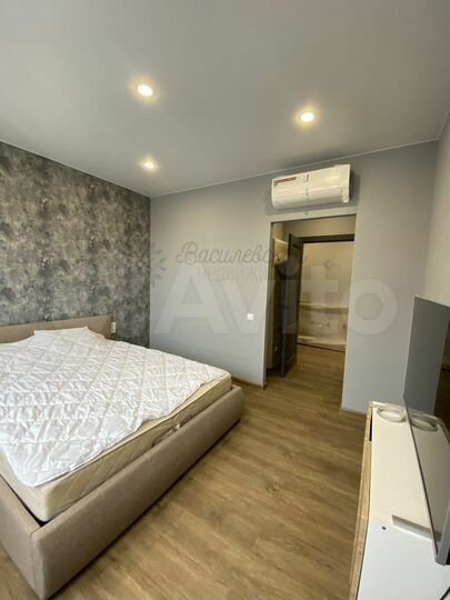 4-к. квартира, 113 м², 8/9 эт.