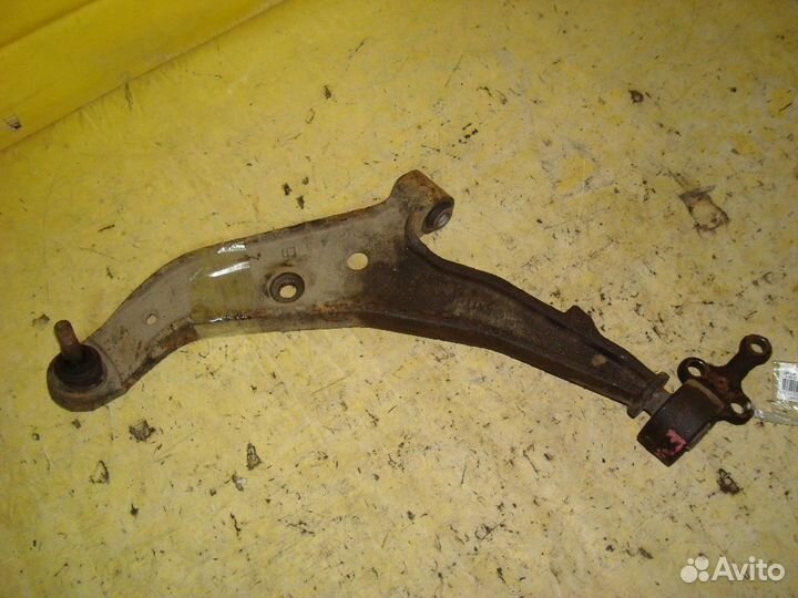 Рычаг Nissan Sunny FNB15 (Переднее Левое)