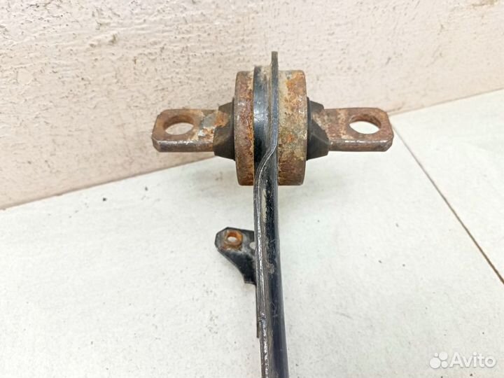 Рычаг задний продольный правый