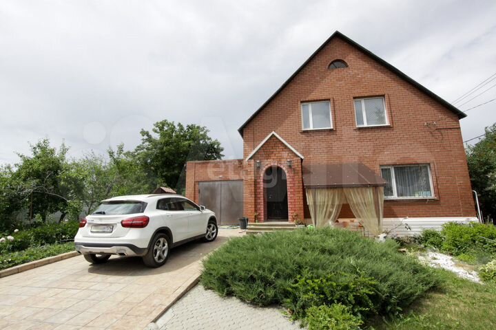 Дом 227,5 м² на участке 7 сот.