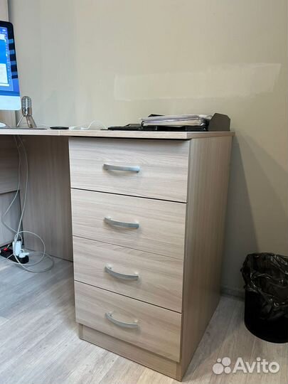 Продаю новые мобильную и приставную тумбы