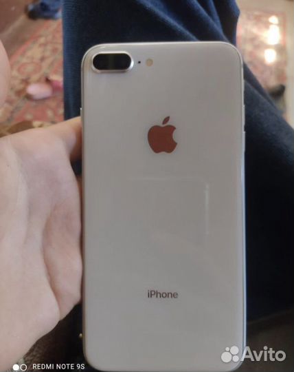 Телефон iPhone 8 plus