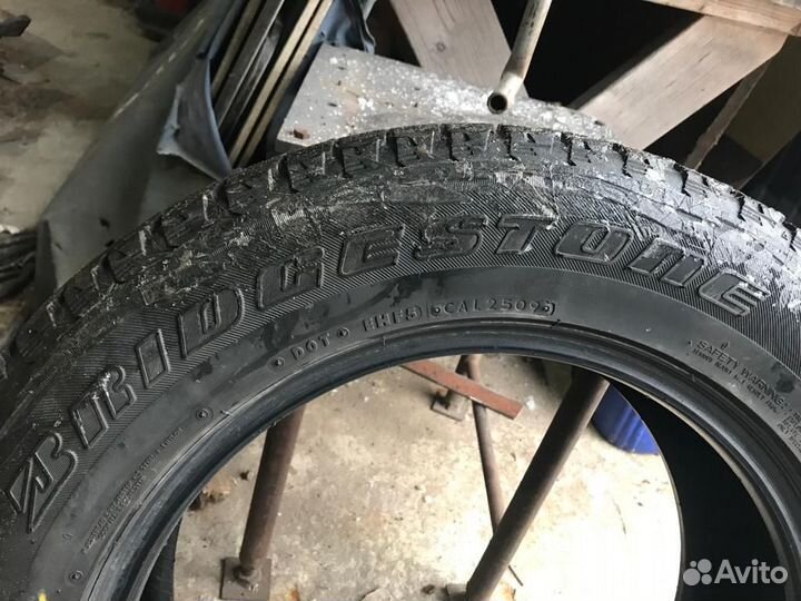 Bridgestone Blizzak DM-V1 225/65 R17 102R