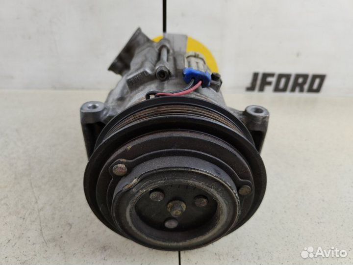 Компрессор кондиционера Chevrolet Cruze 1.6 F16D4