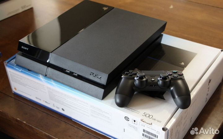 Sony PlayStation 4 + игры