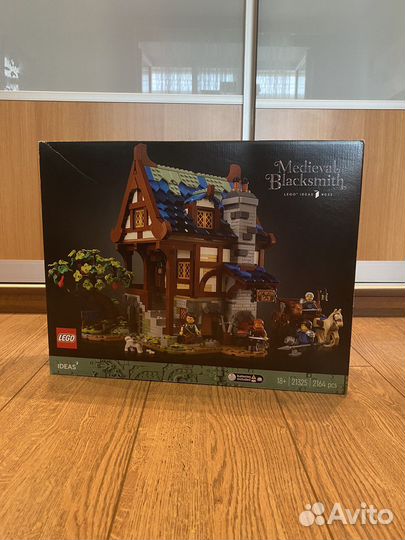 Конструктор lego Ideas 21325 Средневековая кузница