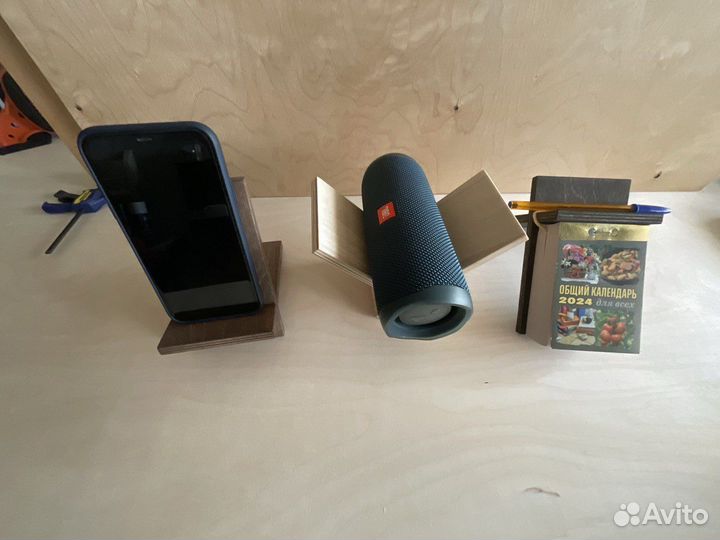 Подставка для смартфона планшета универсальная