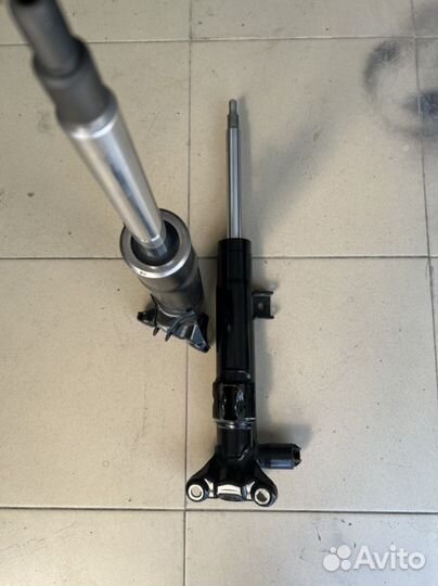 Амортизатор Мерседес, W212