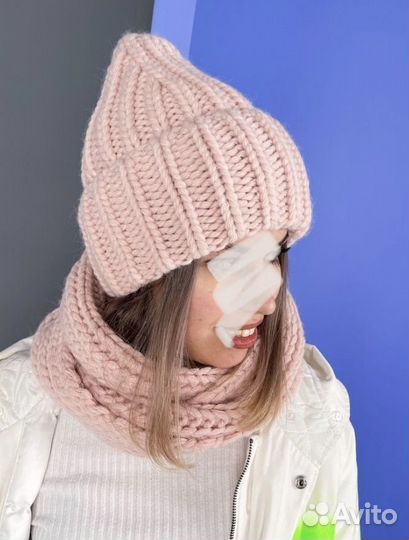 Зимняя шапка и снуд женская