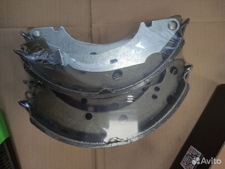 Колодки тормозные барабанные VW polo седан 10- (22