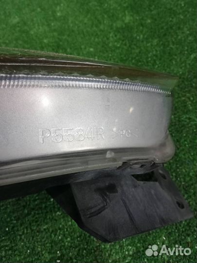 Фара передняя правая Mitsubishi Outlander CW5W 2