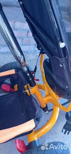 Трехколесный велосипед