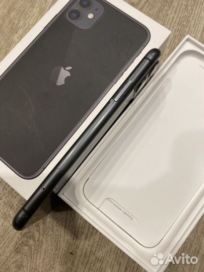 iPhone 11, 64 ГБ