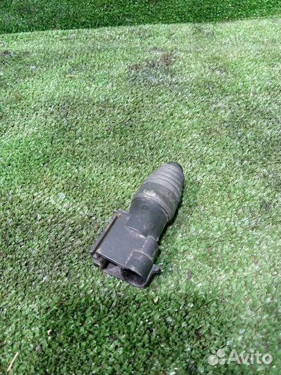 Датчик (Концевик ) открытия капота Opel Astra