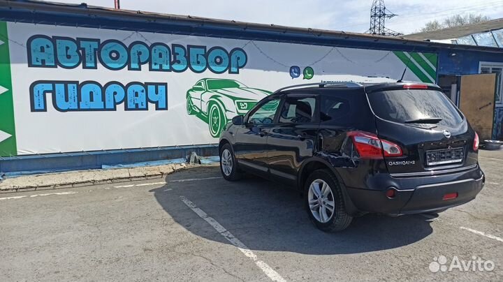 Наполнитель заднего бампера Nissan Qashqai +2 8509