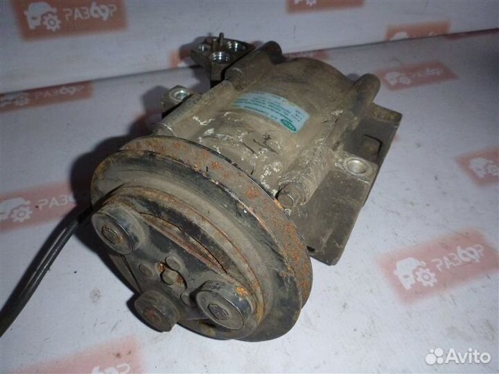 Компрессор кондиционера Hyundai Galloper