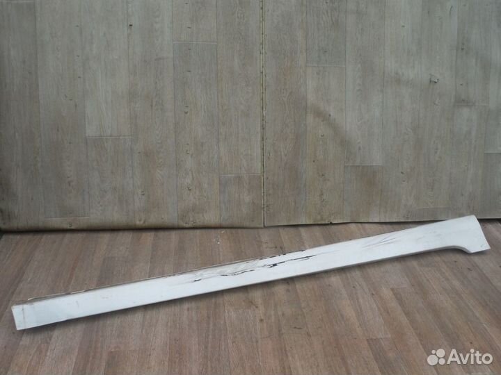 Накладка порога правого hyundai grandeur 4 2007