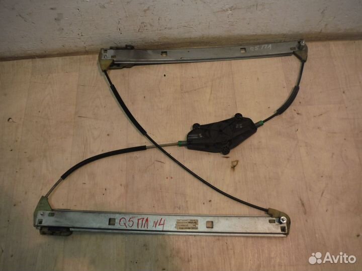 Стеклоподъемник передний левый Audi Q5 2011