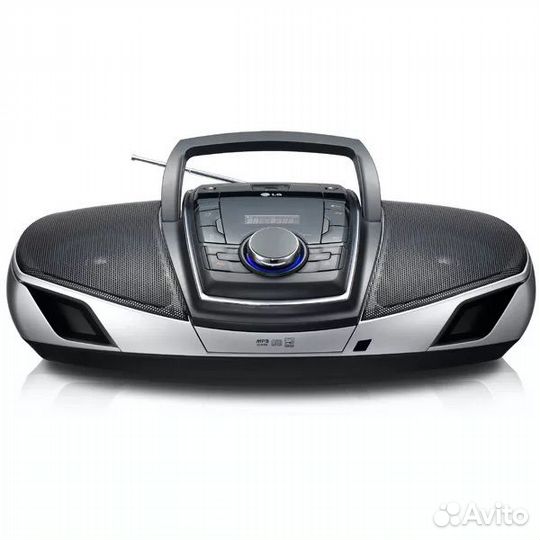 Магнитола бумбокс с блю ту