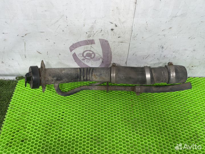 Горловина топливного бака Chevrolet Suburban GMT40