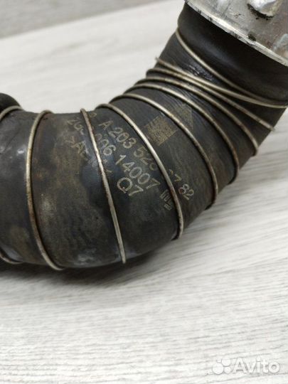 Патрубок интеркулера правый Mercedes C-Class W 203