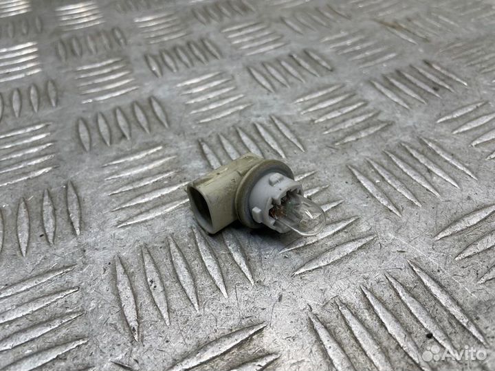 Патрон лампы Toyota Camry V30 2azfe 2004