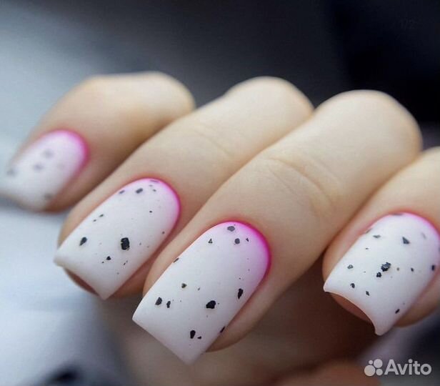 Маникюр с покрытием гель-лаком