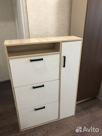 Обувница вместительная, наличие склад