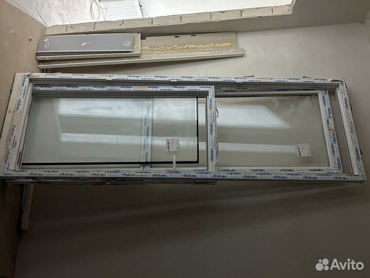 Дверь с окном б/у